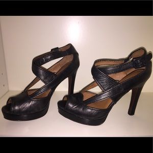 Metallic Black Pep Toe Heel